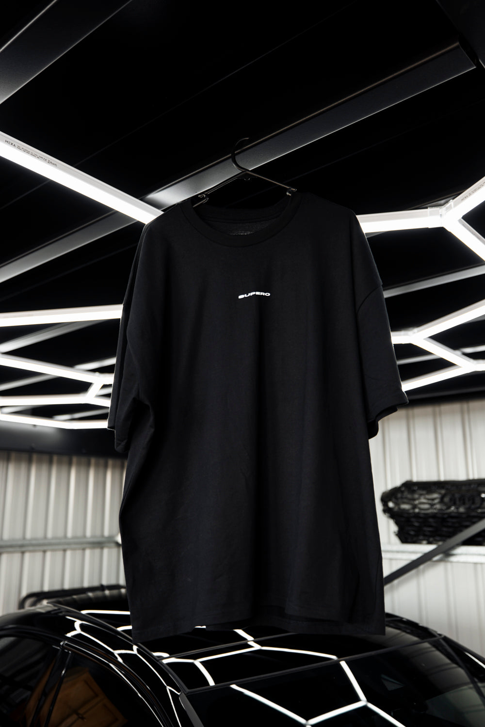 BASIC OVERSIZED TEE - BLACK